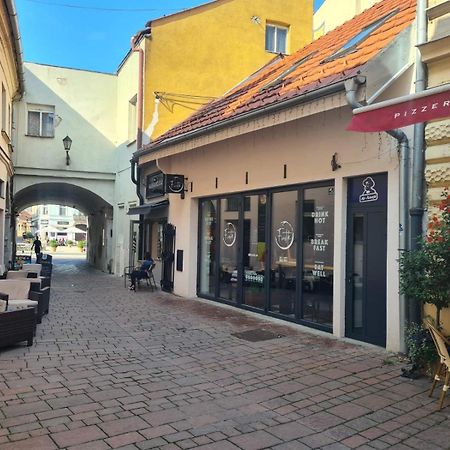 Apartment Zvonarska With Parking Košice Eksteriør bilde