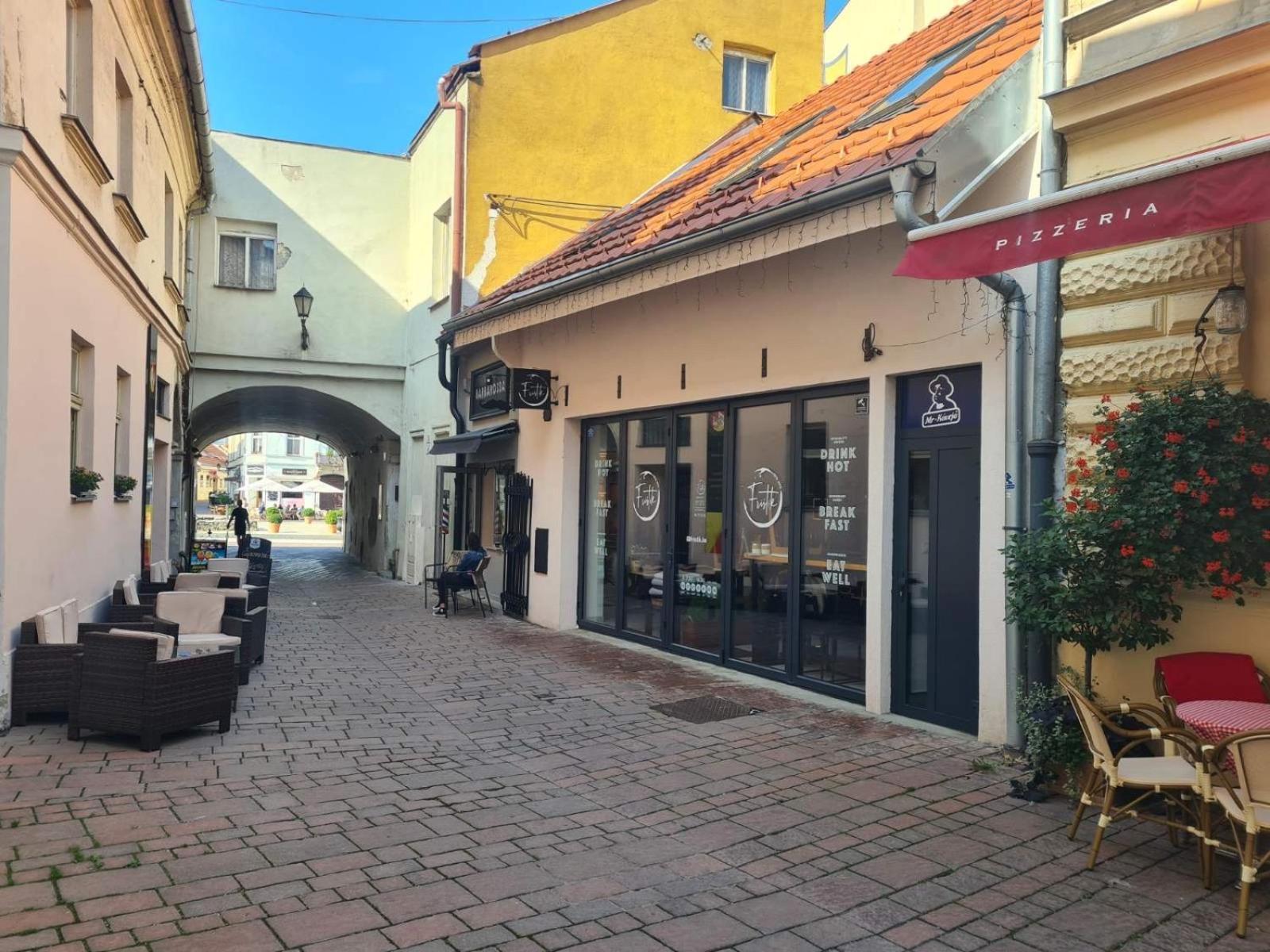 Apartment Zvonarska With Parking Košice Eksteriør bilde