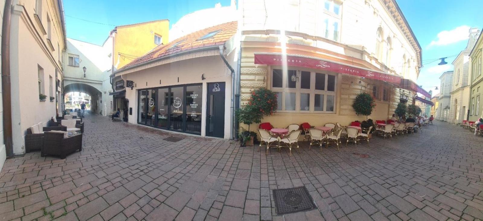 Apartment Zvonarska With Parking Košice Eksteriør bilde