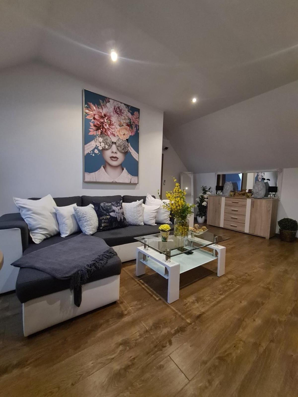Apartment Zvonarska With Parking Košice Eksteriør bilde
