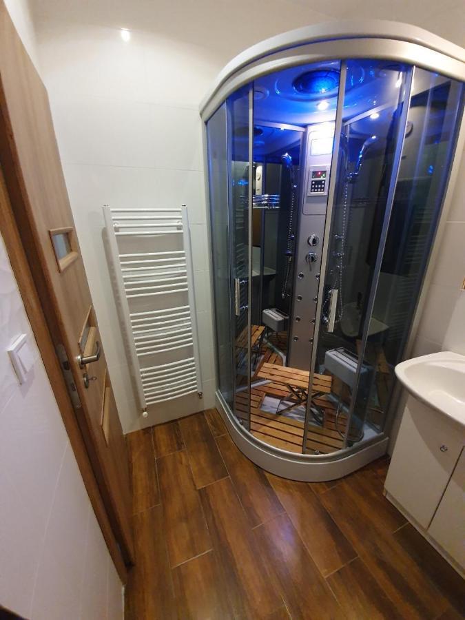 Apartment Zvonarska With Parking Košice Eksteriør bilde